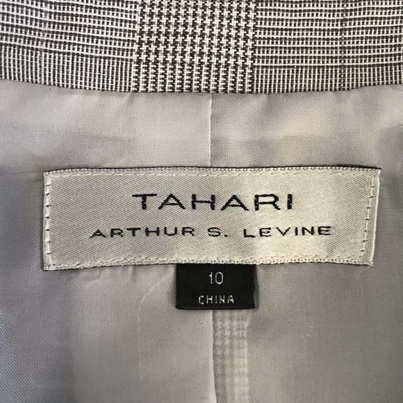 Tahari ASL - Pant Suit - Picture 3 of 3